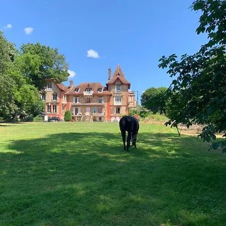 Manoir Remarquable Avec Son Parc Chaumes-en-Brie